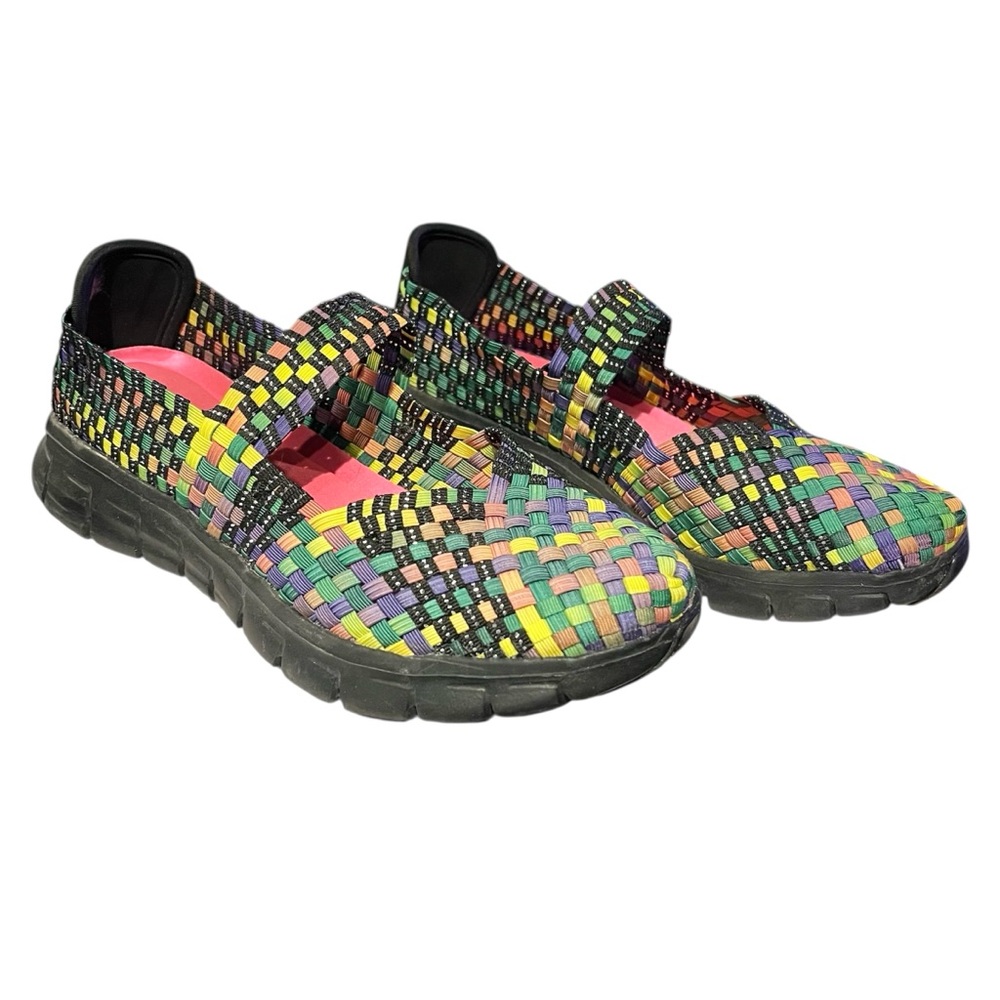 Skechers Synergy Good Vibes Rainbow Woven Mary Jane Shoes. Size 8.5